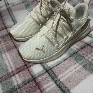 Puma Classic Beige Sneakers with Gold Highlights